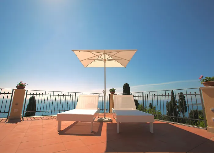 Grand San Pietro Таормина