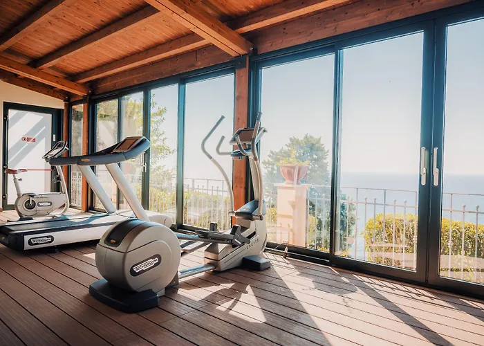 Grand San Pietro Таормина